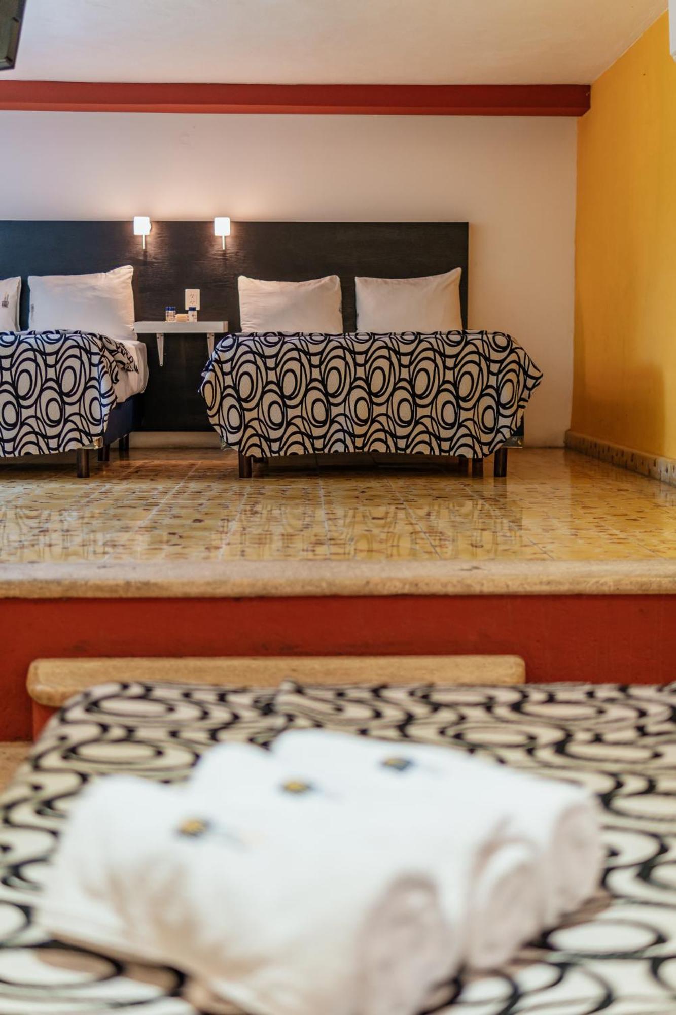 Hotel Santiago Mérida Buitenkant foto