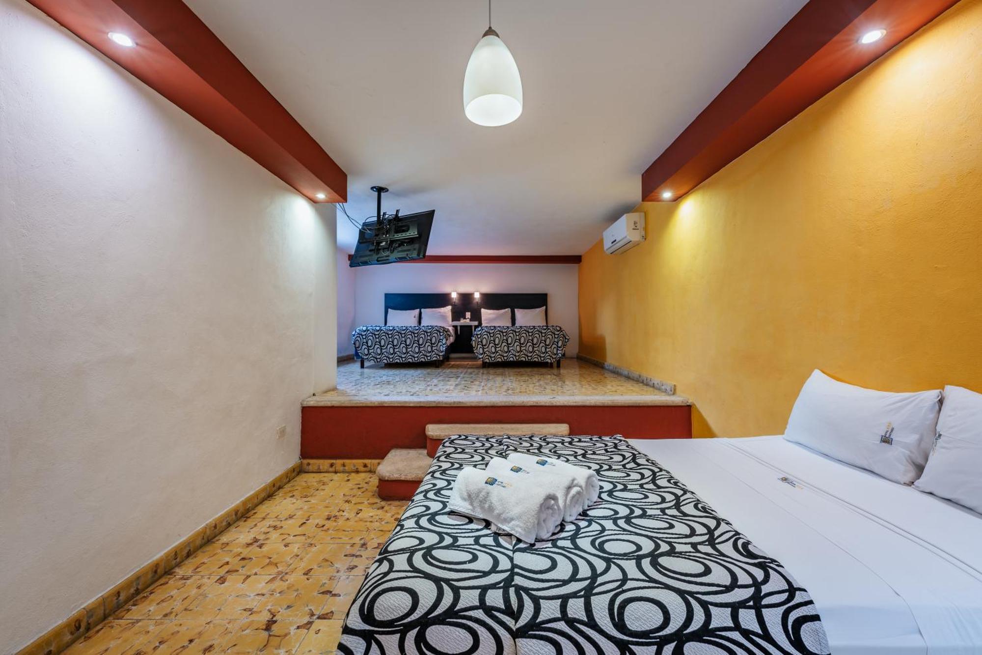 Hotel Santiago Mérida Buitenkant foto