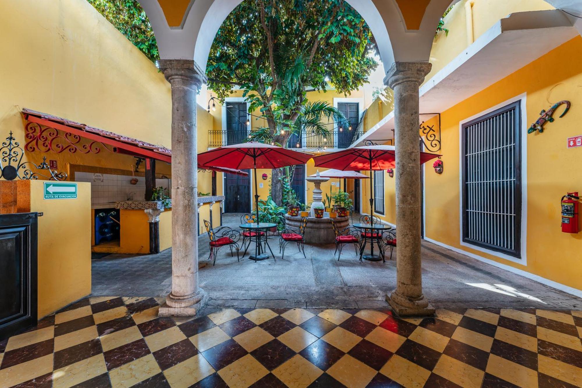 Hotel Santiago Mérida Buitenkant foto