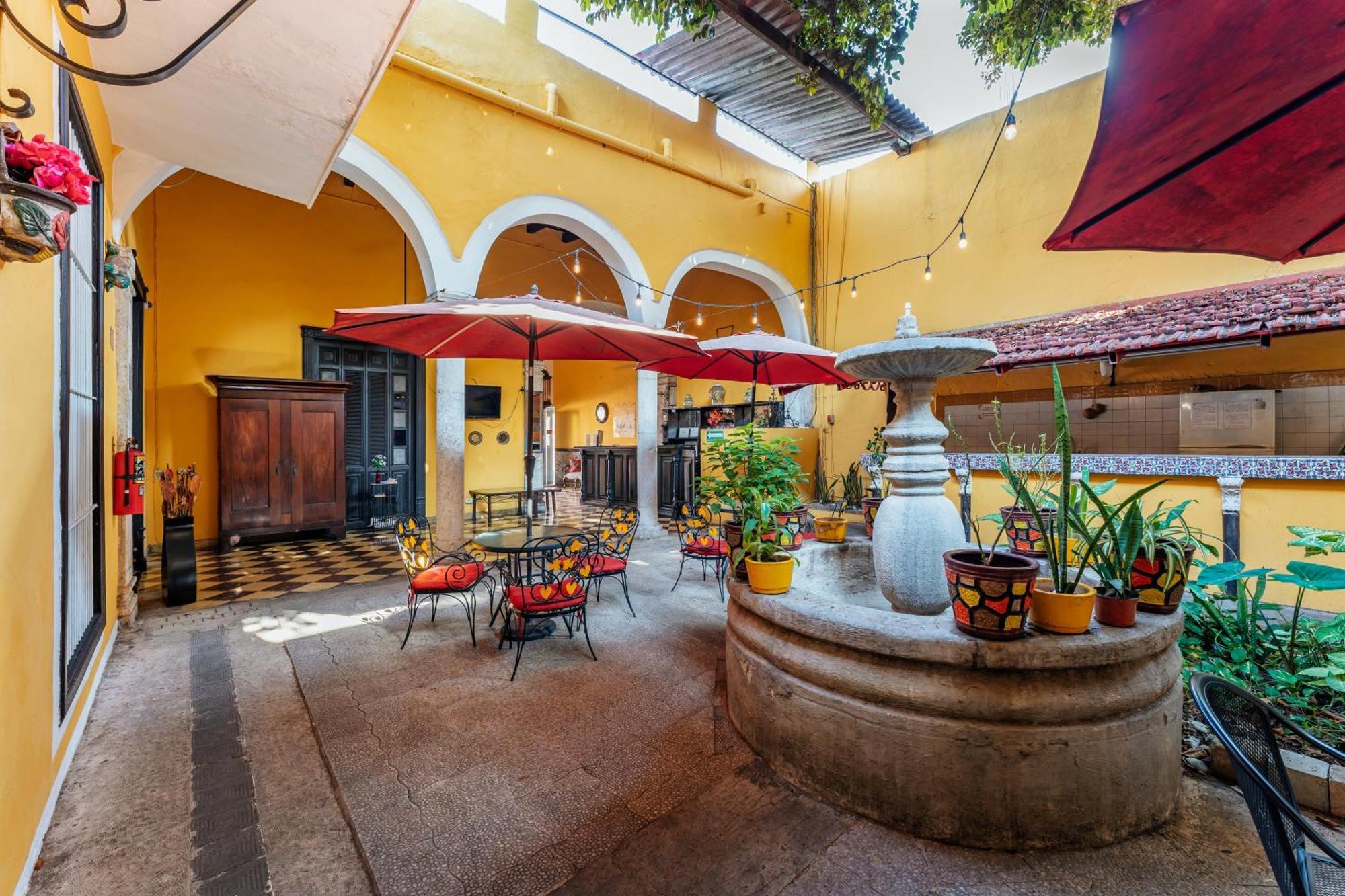 Hotel Santiago Mérida Buitenkant foto